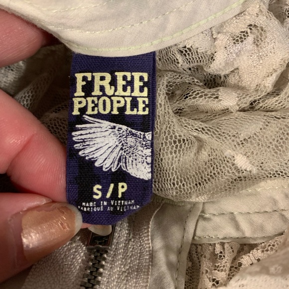 Vintage Free People sheer lace double zip ruffle shirt blouse top women’s Small - Picture 10 of 10